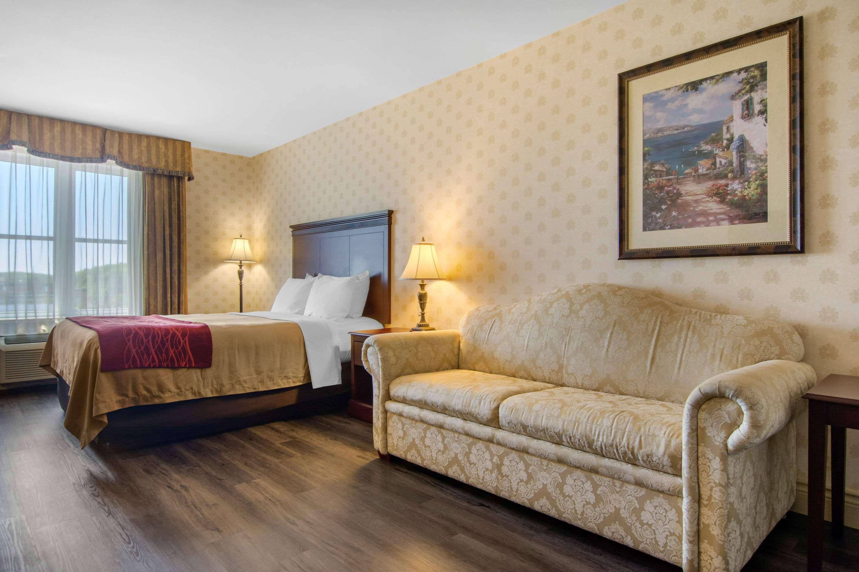 Hotel Comfort &